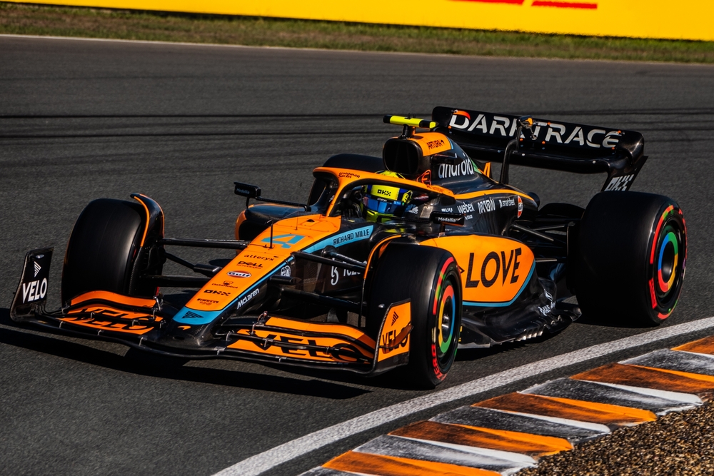 Title fight explodes after McLaren gamble backfires in Qatar