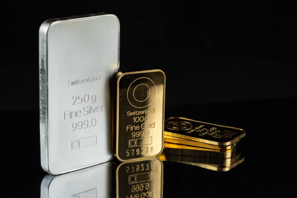 Gold and Silver Soar as 2026 Political and Economic Turmoil Deepens