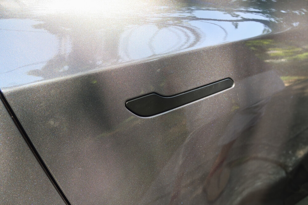 China Bans Hidden Door Handles to Improve Electric Vehicle Safety