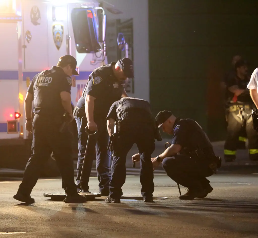 Brooklyn Sewer Mystery Sparks Police Probe Brooklyn Sewer Mystery Sparks Police Probe