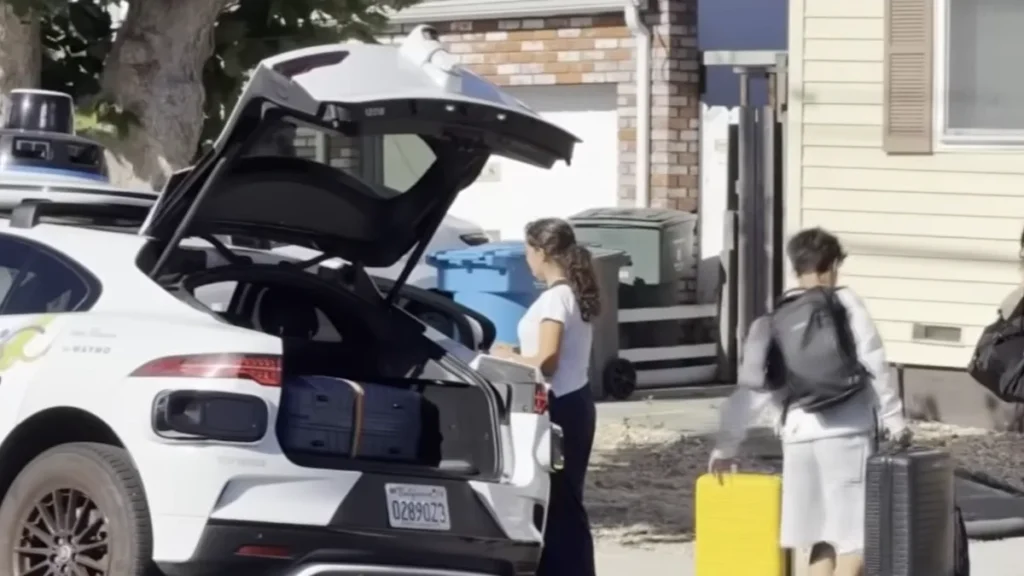 Waymo Robotaxi Airport Drop Off Issue Grows