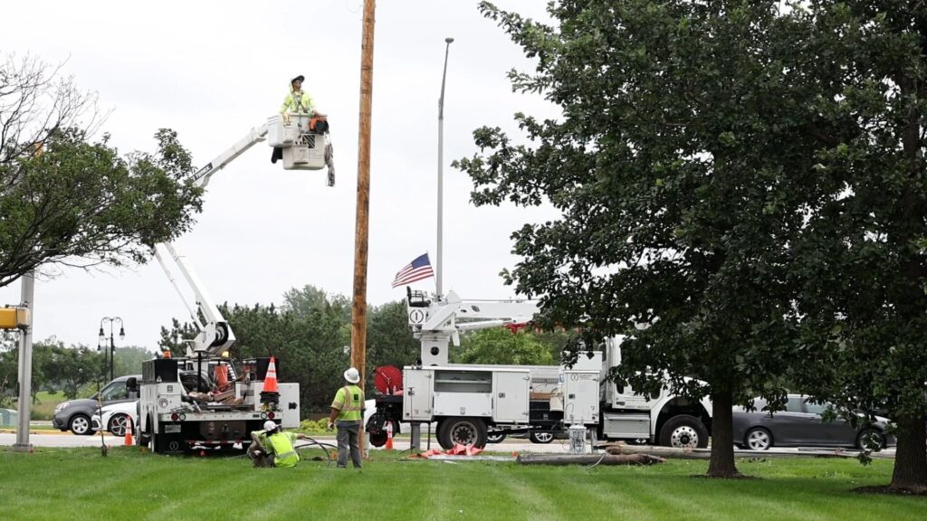 Gary power outage keeps thousands without light