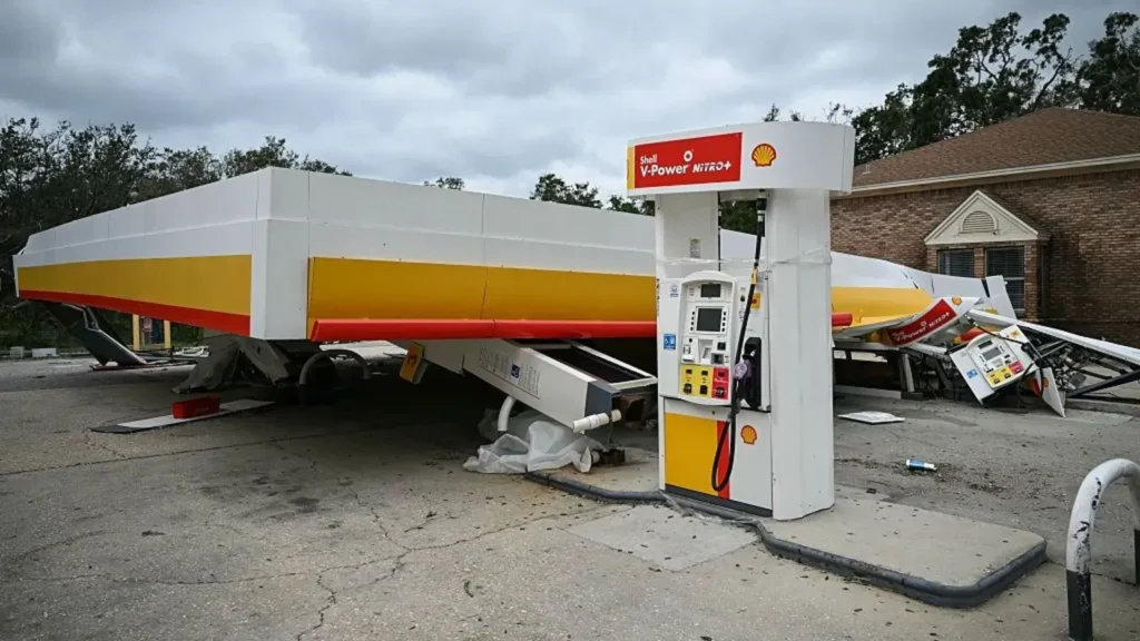 Hurricane Isaias Damage Leaves Four Dead Hurricane Isaias Damage Leaves Four Dead